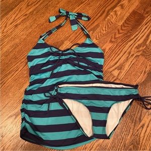 Splendid maternity blue/teal tankini 2 piece, size 2 , NWOT